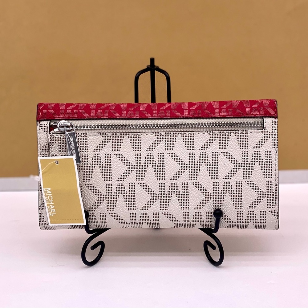 MICHAEL KORS Jet Set Travel Signature
Logo Tri-Fold Wallet DARK RASPBERRY MULTI - Picture 4 of 16